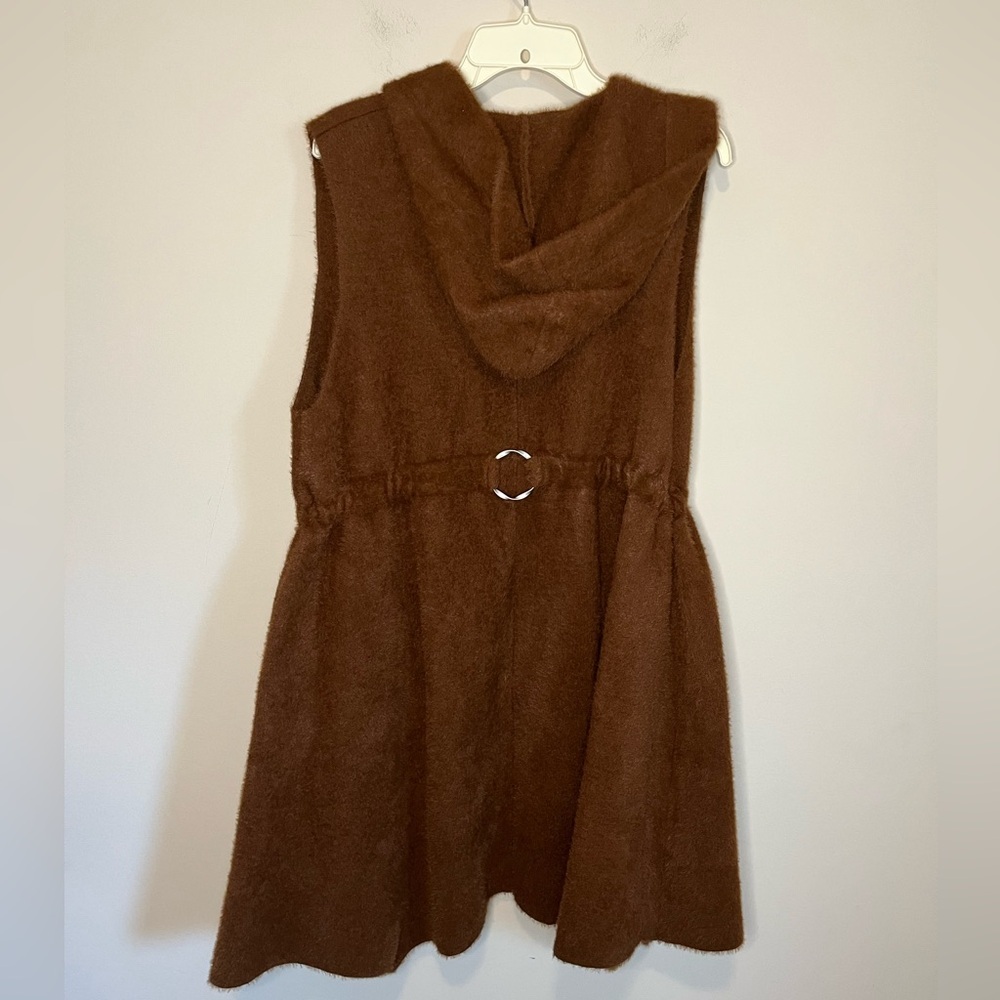 NWT Wool Blend Cozy Hooded Vest Size Medium - Picture 10 of 13